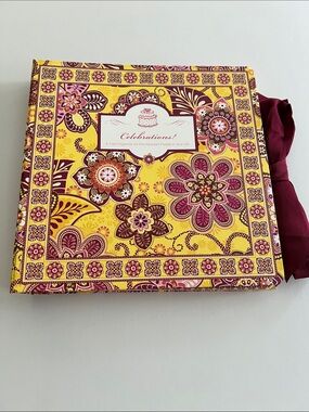 Vera Bradley Celebrations Floral Card Organizer - Bali Gold